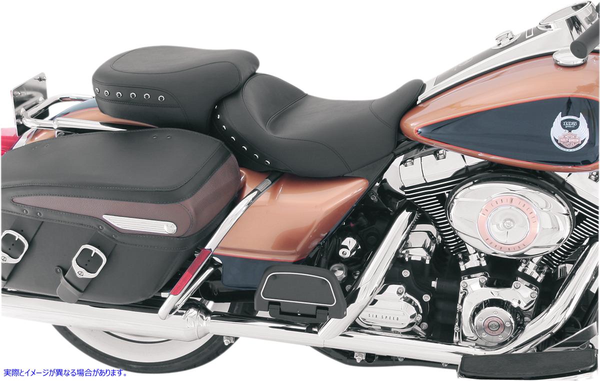 取寄せ スタッズ付きビニールソロシート マスタング Solo Black Studded Seat - FL 08+ 76028 08010451