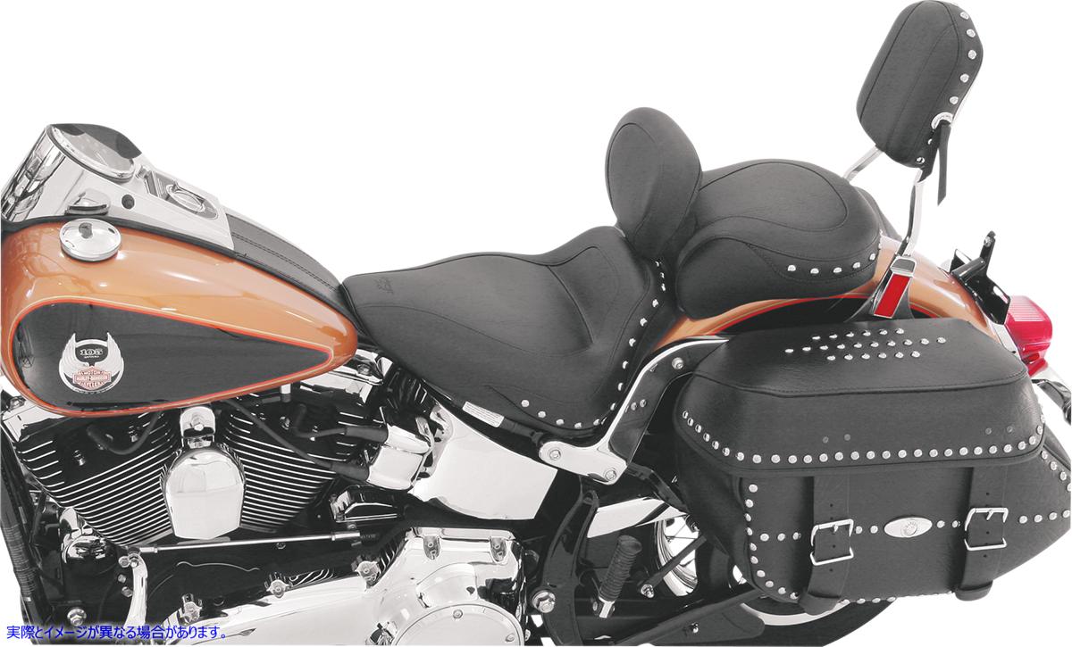 取寄せ バックレスト付きのスタッズされたスポーツソロシート マスタング Sport Seat - Studded - Driver's Backrest - FLST '05-'15 79489 08020495