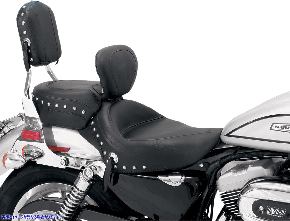 取寄せ 取り外し可能なバックレストを備えたワイドスタイルのソロシート マスタング Wide Solo Seat - With Backrest - Black - Studded W/Concho - XL '04-'21 79437 08040309