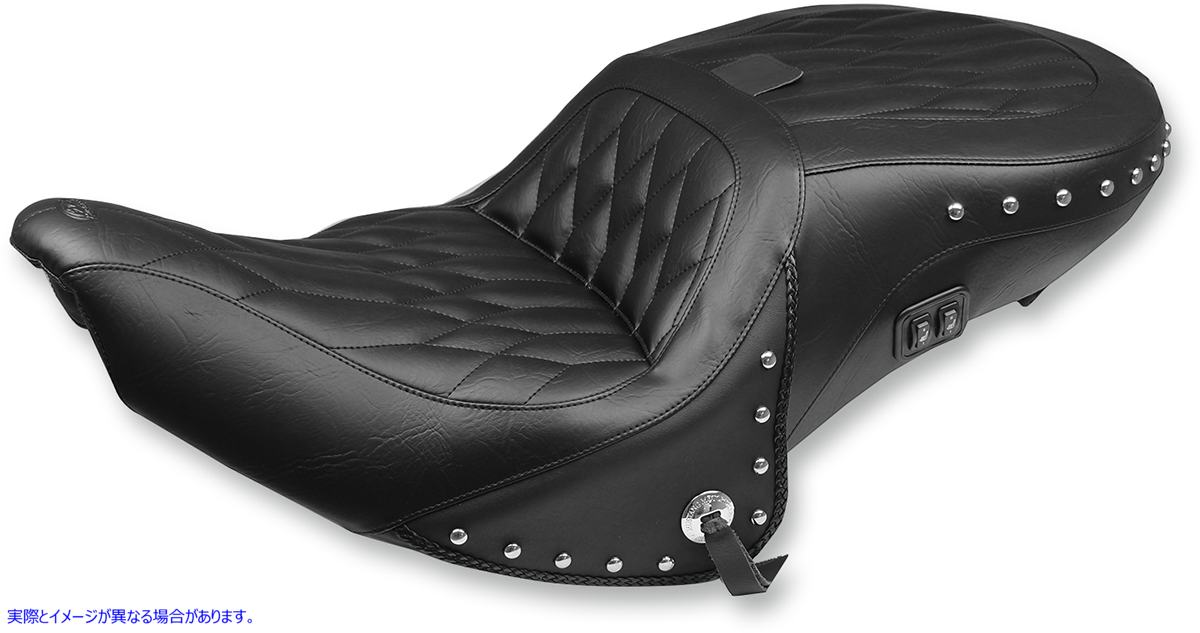 取寄せ 加熱されたワンピースツーリングシート マスタング Heated Seat - Diamond - Driver's Backrest - Roadmaster '14-'23 79664 08101983