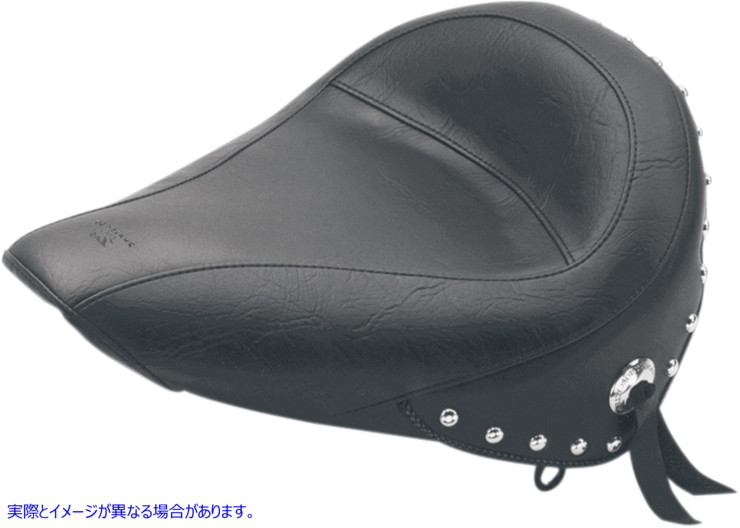 取寄せ スタッズ付きビニールソロシート マスタング Skirted Solo Seat - Softail '00-'05 75084 DS900221