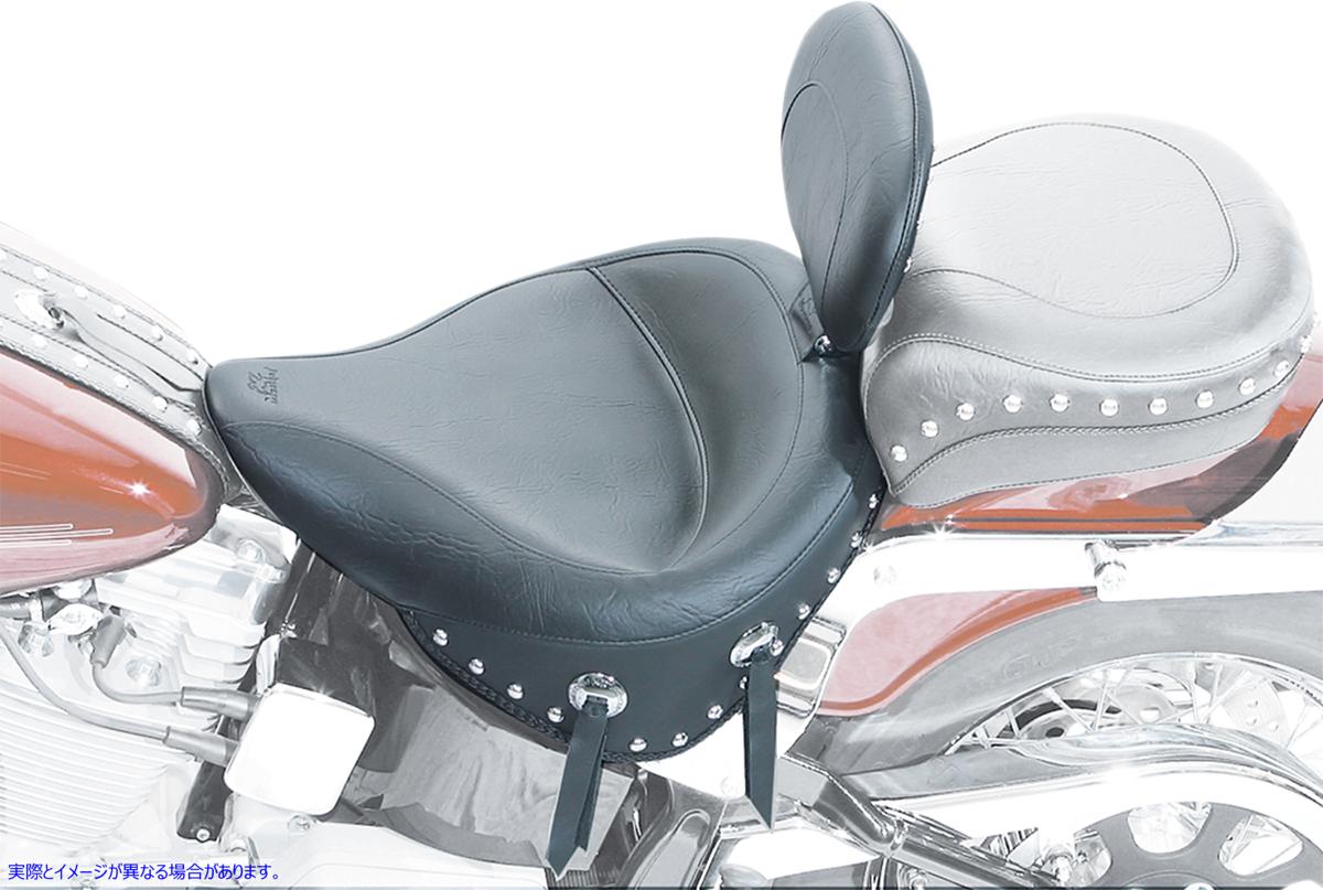 取寄せ 取り外し可能なバックレストを備えたワイドスタイルのソロシート マスタング Wide Solo Seat - With Backrest - Black - Studded W/Concho - Softail '84-'99 79104 DS900232